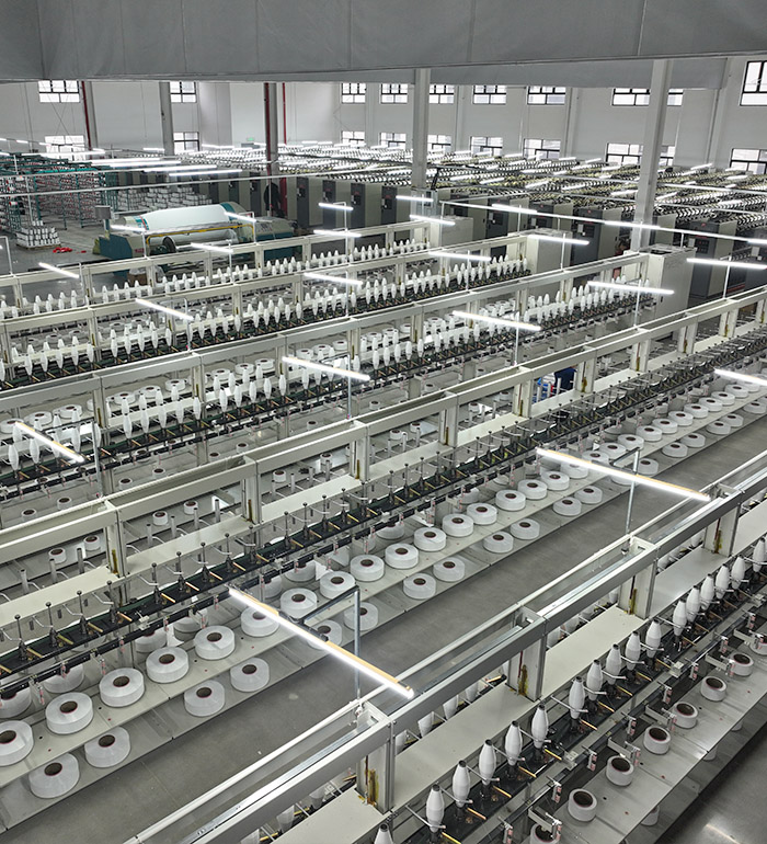 الكشف عن قماش حريري من الساتان والبولي: لماذا هو محبوب للأزياء الراقية والديكور المنزلي